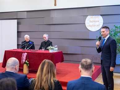 /A/2026/2/B/Nadbiskup Kutleša na molitvenom doručku u Sisku (1).jpg