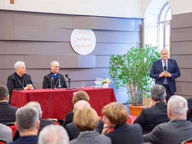 /A/2026/2/B/Nadbiskup Kutleša na molitvenom doručku u Sisku (2).jpg