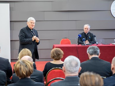 /A/2026/2/B/Nadbiskup Kutleša na molitvenom doručku u Sisku (8).jpg