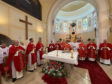 /A/2026/2/B/Zaprešićki dekanat hodočastio bl. Alojziju Stepincu u Krašić (4).jpeg