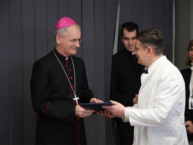 /A/2026/2/C/Nadbiskup Kutleša predvodio misno slavlje povodom Svjetskog dana bolesnika u KB Sveti Duh (8).JPG