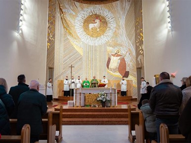 /A/2026/2/D/Biskup Gorski krstio peto dijete obitelji Prljević (8).jpg