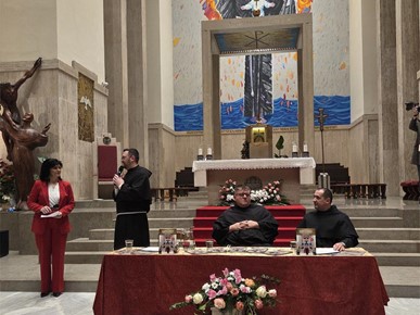 /A/2026/2/D/Predstavljanje knjige Sveti Duh (9).jpg