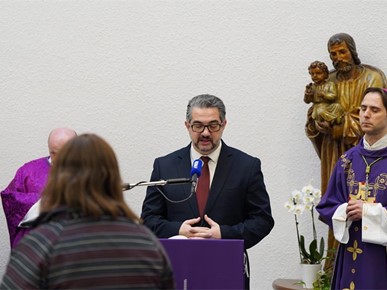 /A/2026/2/E/Biskup Kovač u sjedištu HBK-a predvodio misu za mir (5).jpg