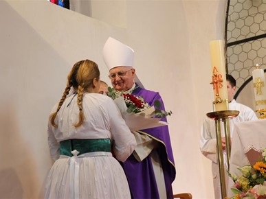 /A/2026/2/E/Biskup Razum predvodio misu zahvalnicu u rodnoj Župi sv. Martina biskupa (10).jpg