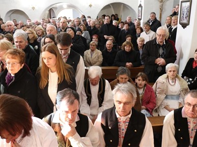 /A/2026/2/E/Biskup Razum predvodio misu zahvalnicu u rodnoj Župi sv. Martina biskupa (7).jpg