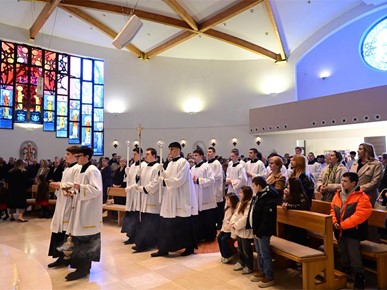 /A/2026/2/E/Sjemeništarci i odgojitelji Međubiskupijskog sjemeništa hodočastili Dobrome Papi u zagrebačku Dubravu (4).JPG