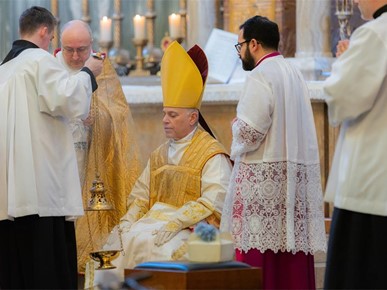 /A/2026/3/B/Nadbiskup Cordileone predvodio pontifikalnu misu (3).jpg