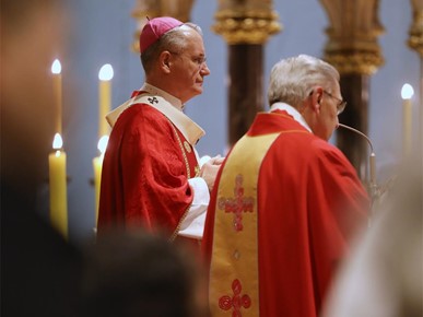 /A/2026/3/Cvjetnica/Nadbiskup Kutleša predvodio misno slavlje Nedjelje Muke Gospodnje u Zagrebačkoj katedrali (22).JPG