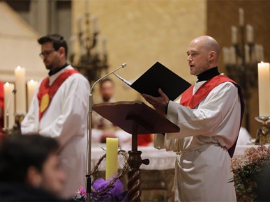 /A/2026/3/Cvjetnica/Nadbiskup Kutleša predvodio misno slavlje Nedjelje Muke Gospodnje u Zagrebačkoj katedrali (23).JPG