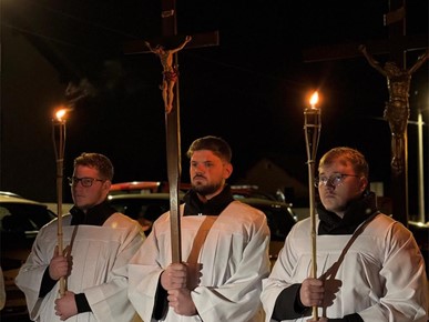 /A/2026/3/D/Misno slavlje i križni put za mlade u Župi Uzvišenja Svetog Križa u Dugom Selu (6).jpg