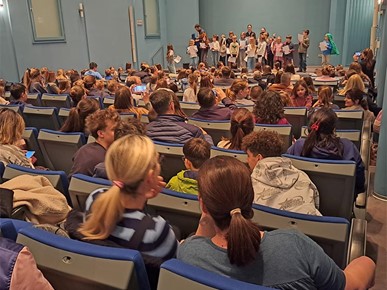 /A/2026/3/D/Održan križni put učenika, roditelja i djelatnika katoličkih osnovnih škola (8).jpg