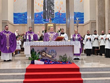 /A/2026/3/D/Započela pobožnost 13 utoraka sv. Antunu u bazilici na Svetom Duhu (8).jpg