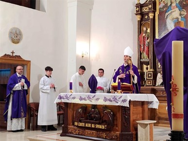 /A/2026/3/F/Biskup Kovač predvodio misno slavlje prigodom 81. obljetnice smrti biskupa Carevića (6).jpeg