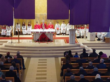 /A/2026/3/F/Kardinal Bozanić predvodio misno slavlje Cvjetnice u Župi Muke Isusove (4).jpeg