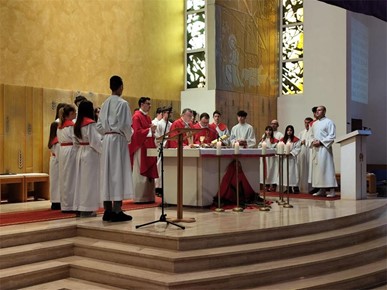 /A/2026/3/F/Kardinal Bozanić predvodio misno slavlje Cvjetnice u Župi Muke Isusove (6).jpeg