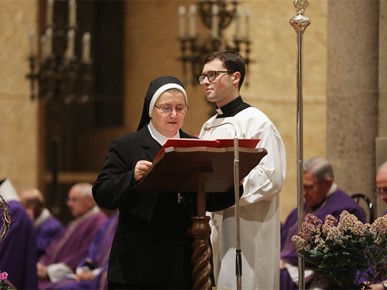 /A/2026/3/Kuharićevo - katedrala/Nadbiskup Kutleša predvodio misu prigodom 24. obljetnice smrti kardinala Kuharića (8).JPG