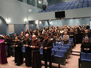 /A/2026/3/Susret nadbiskupa Kutleše s redovnicama/Korizmeni susret nadbiskupa Kutleše s redovnicama (1).JPG