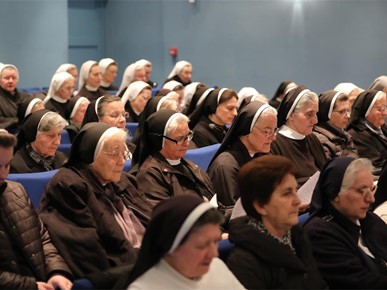 /A/2026/3/Susret nadbiskupa Kutleše s redovnicama/Korizmeni susret nadbiskupa Kutleše s redovnicama (6).JPG