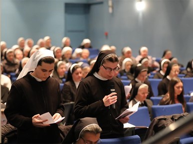 /A/2026/3/Susret nadbiskupa Kutleše s redovnicama/Korizmeni susret nadbiskupa Kutleše s redovnicama (7).JPG