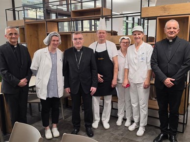 /A/2026/4/B/Kardinal Bozanić posjetio HKS u pripravi za 20. obljetnicu osnutka (1).jpg