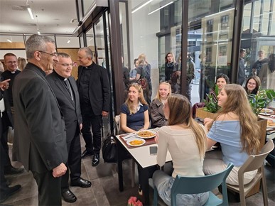 /A/2026/4/B/Kardinal Bozanić posjetio HKS u pripravi za 20. obljetnicu osnutka (9).jpg