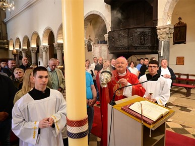 /A/2026/4/C/Hodočašće šalatskih sjemeništaraca i njihovih obitelji na otok Krk (13).jpg