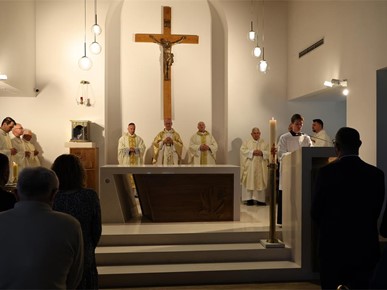 /A/2026/4/Posveta crkve/Nadbiskup Kutleša posvetio crkvu u Gajnicama (14).JPG