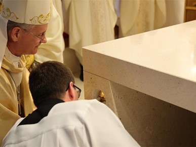 /A/2026/4/Posveta crkve/Nadbiskup Kutleša posvetio crkvu u Gajnicama (16).JPG