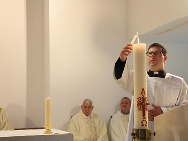 /A/2026/4/Posveta crkve/Nadbiskup Kutleša posvetio crkvu u Gajnicama (34).JPG