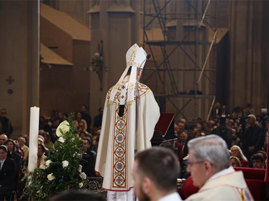 /A/2026/4/USKRS/260405 Nadbiskup Kutleša predvodio misu na Uskrs (12).JPG