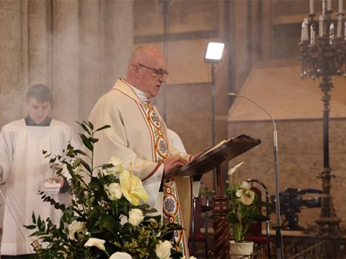 /A/2026/4/USKRS/260405 Nadbiskup Kutleša predvodio misu na Uskrs (22).JPG