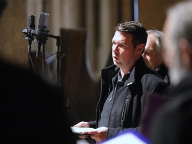 /A/2026/4/VELIKA SUBOTA/260404 Nadbiskup Kutleša predvodio Vazmeno bdjenje u Zagrebačkoj katedrali (26).JPG