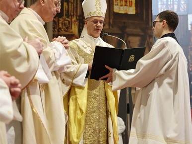 /A/2026/4/VELIKI ČETVRTAK/Nadbiskup Kutleša predvodio Misu posvete ulja u Zagrebačkoj katedrali (14).JPG