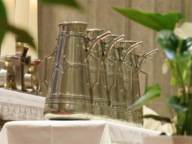 /A/2026/4/VELIKI ČETVRTAK/Nadbiskup Kutleša predvodio Misu posvete ulja u Zagrebačkoj katedrali (18).JPG