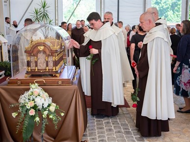 /A/2026/5/A/Relikvije sv. Male Terezije i njezinih roditelja Ljudevita i Zelije u Hrvatskoj (5).jpg