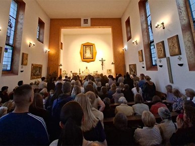 /A/2026/5/C/Pohod relikvija sv. Male Terezije i njezinih roditelja Stepinčevom Karmelu (1).jpg