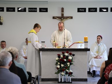 /A/2026/5/F/260525 Biskup Kovač blagoslovio pastoralni centar „Dvanestorica apostola“ u Kašini (14).JPG