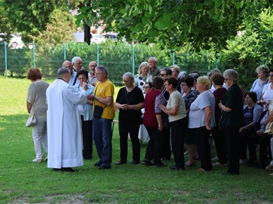 /A/2026/5/F/260525 Biskup Kovač blagoslovio pastoralni centar „Dvanestorica apostola“ u Kašini (19).JPG