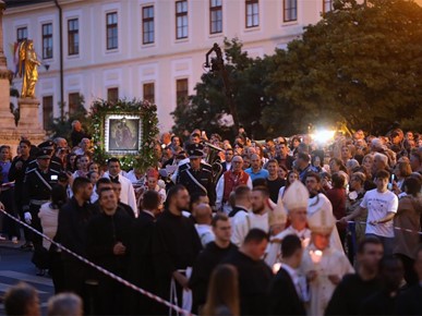 /A/2026/5/MBKV/FOTOGALERIJA - Majka Božja od Kamenitih vrata, 31 svibnja 2026/MBKV2026_TUZN_1 (56).JPG
