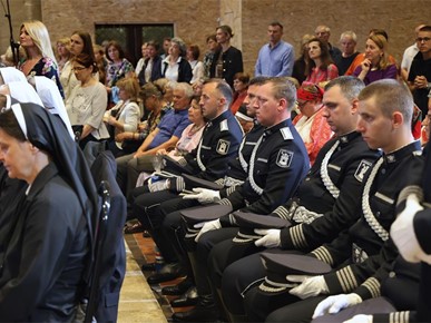 /A/2026/5/MBKV/FOTOGALERIJA - Majka Božja od Kamenitih vrata, 31 svibnja 2026/MBKV2026_TUZN_2 (25).JPG