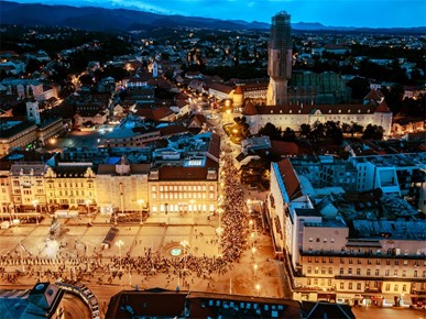 /A/2026/5/MBKV/FOTOGALERIJA - Majka Božja od Kamenitih vrata, 31 svibnja 2026/majka_bozja_od_kamenitih_vrata-drone-j-vukovic-13.jpg