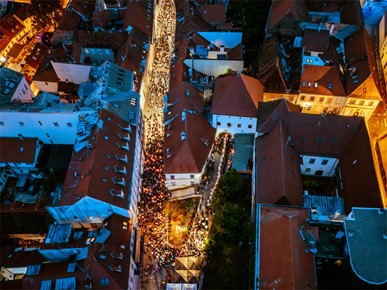 /A/2026/5/MBKV/FOTOGALERIJA - Majka Božja od Kamenitih vrata, 31 svibnja 2026/majka_bozja_od_kamenitih_vrata-drone-j-vukovic-20.jpg