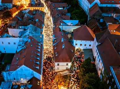 /A/2026/5/MBKV/FOTOGALERIJA - Majka Božja od Kamenitih vrata, 31 svibnja 2026/majka_bozja_od_kamenitih_vrata-drone-j-vukovic-22.jpg