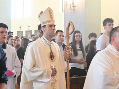 /A/2026/6/D/260612 Misa zahvalnica NKG-a prigodom završetka nastavne godine na zagrebačkoj Šalati (4).jpg
