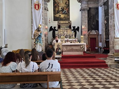 /A/2026/6/F/Mladi iz Velike Gorice hodočastili u Zadar (1).jpg