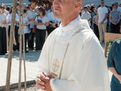 /A/2026/6/G/O. Tomislav Barun proslavio mladu misu u Zaprešiću (3).jpeg