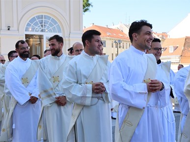 /A/2026/6/Svećeničko ređenje/0J6A3887.JPG