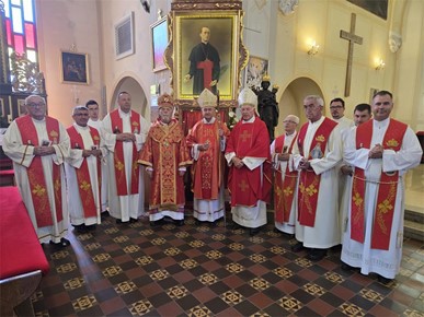 /A/2026/7/C/Biskup Mrzljak predvodio misno slavlje o 62. obljetnici smrti krašićkog župnika Vranekovića (7).jpeg