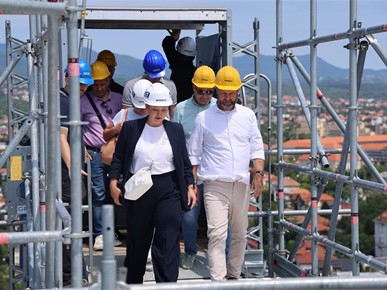 /A/2026/7/C/Rektor, prorektori i dekani Sveučilišta u Zagrebu obišli Zagrebačku katedralu TUZN (10).JPG